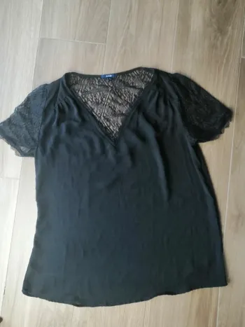 Blouse dentelle