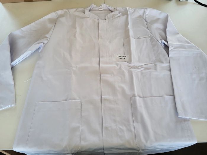 Blouse longue médicale infirmière aide soignant neuve en XL 🏷 - photo numéro 2