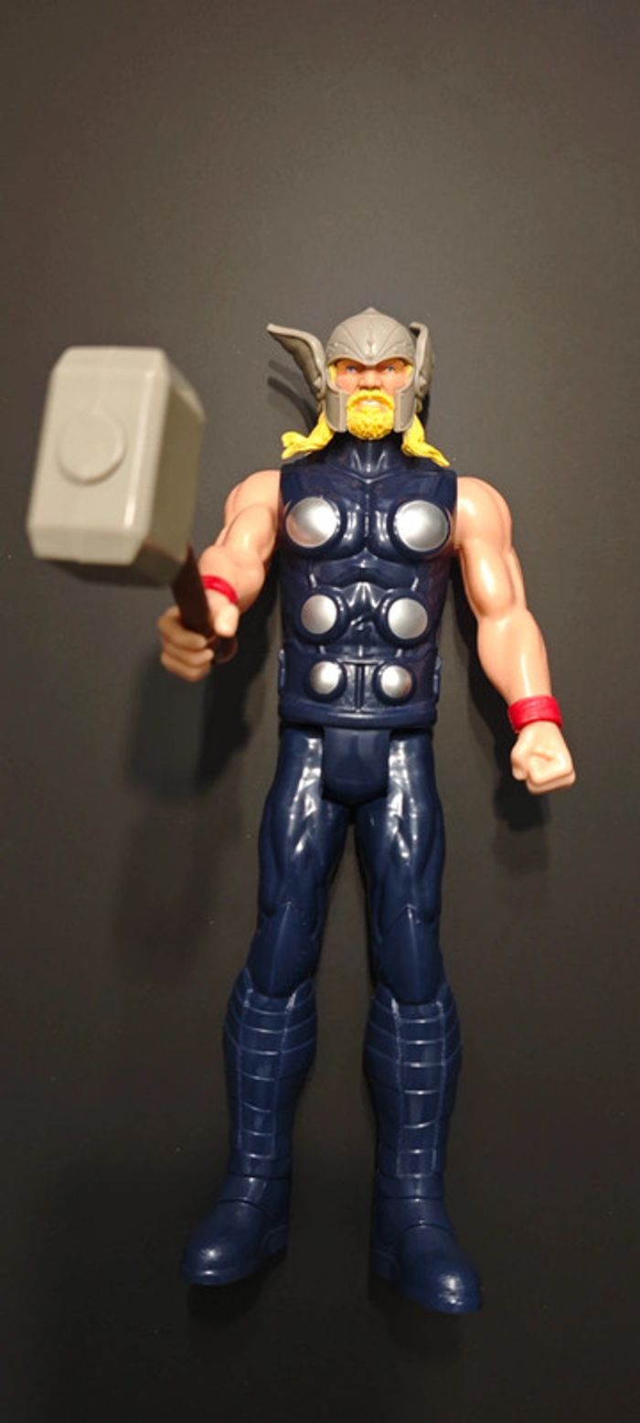 Marvel - Titan Hero Series Figurine Thor 30 cm