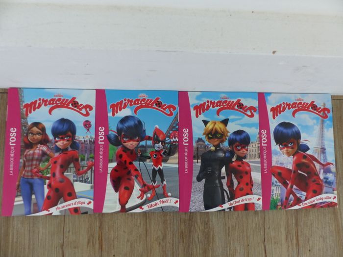 lot de 4 livres miraculous lady bug - photo numéro 2