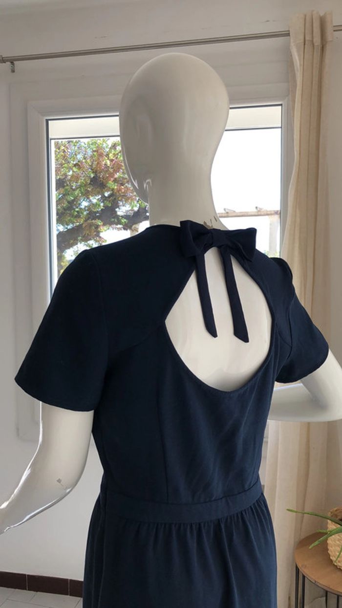 Très jolie robe bleue marine - photo numéro 4