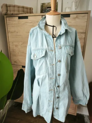Chemise cintrée en jean épais