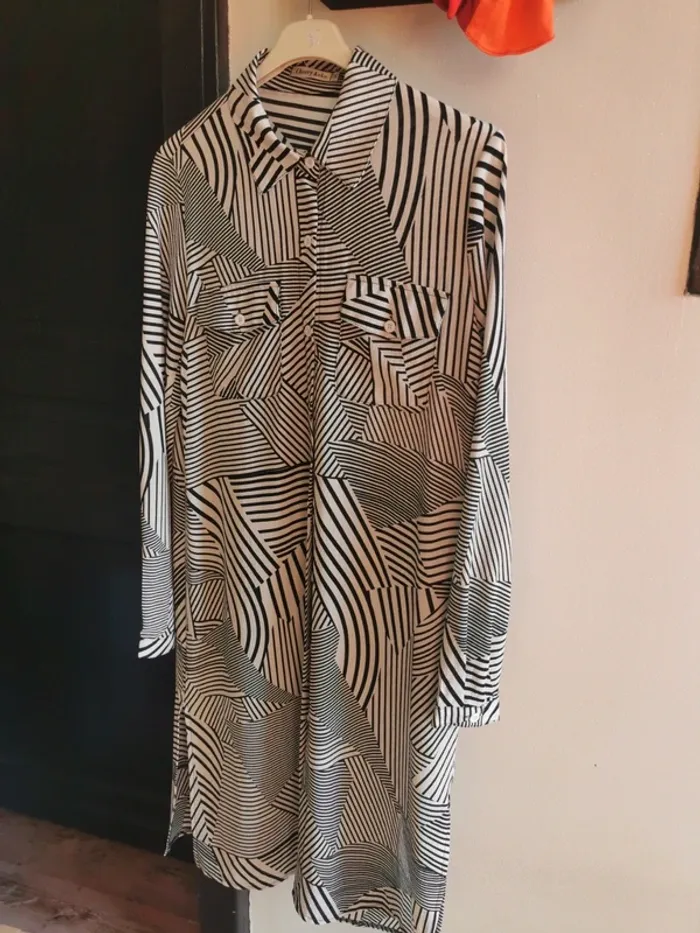 Robe chemise motifs graphique. - photo numéro 2