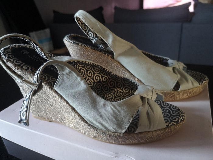 Sandales beige - photo numéro 2