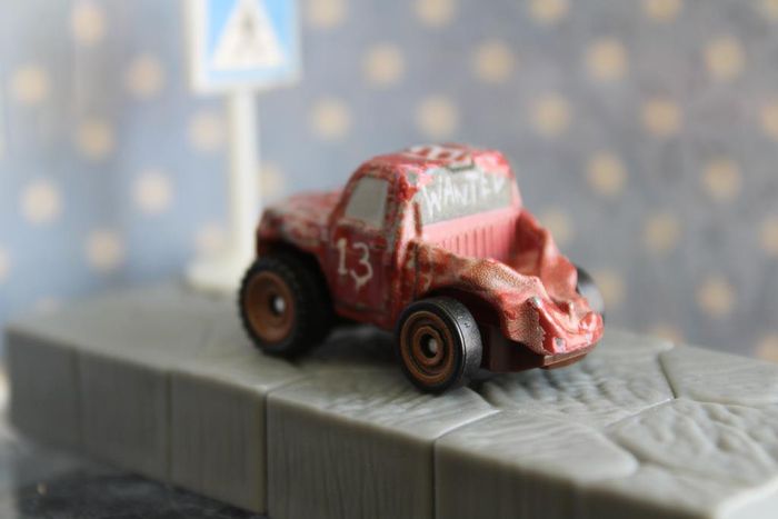 Disney Pixar cars mini racer Jimbo - photo numéro 3