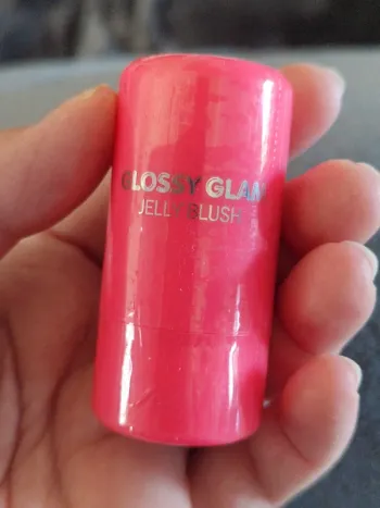 Maquillage jelly blush glossy glam
