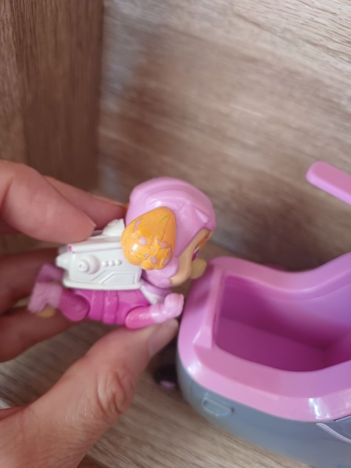 Véhicule et figurine stella pat patrouille
- photo numéro 3