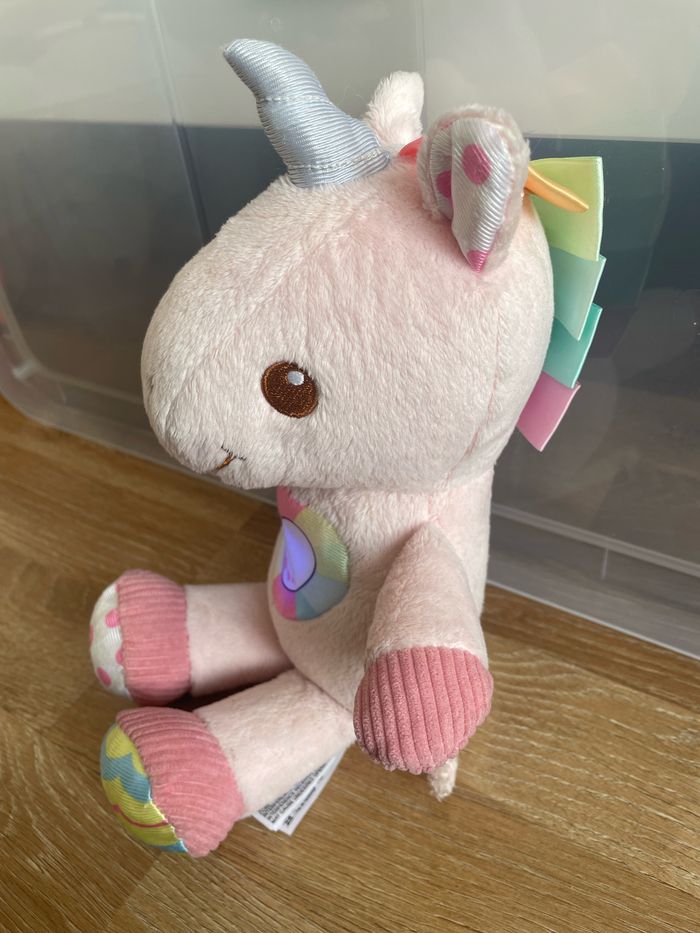 Maé ma licorne à câliner V-tech - photo numéro 3