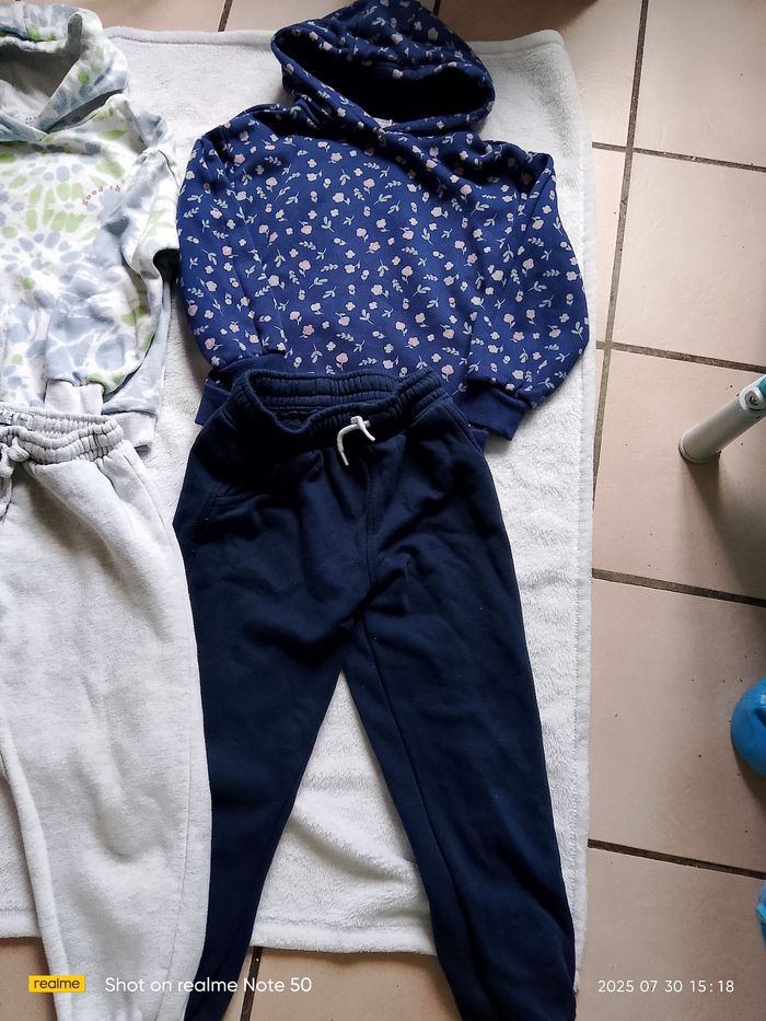 Ensemble fille 6 ans - photo numéro 2
