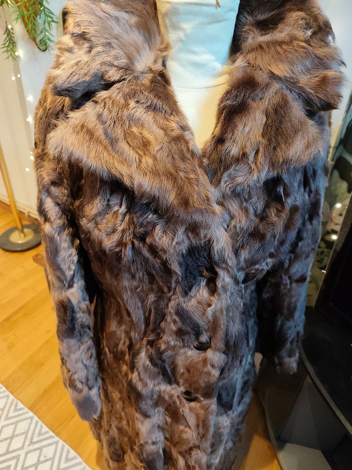 Manteau en fausse fourrure - photo numéro 2