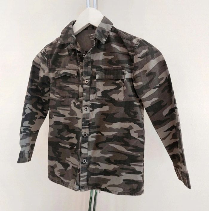 Chemise manches longues motifs camouflage 6-7 ans - photo numéro 2