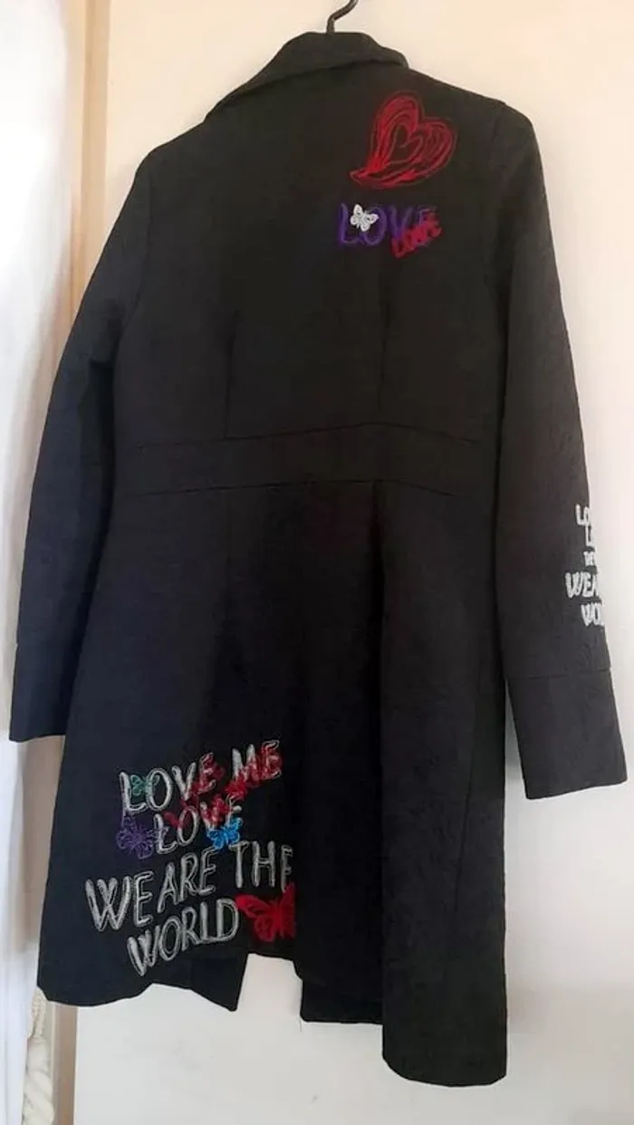Manteau noir customé - photo numéro 5