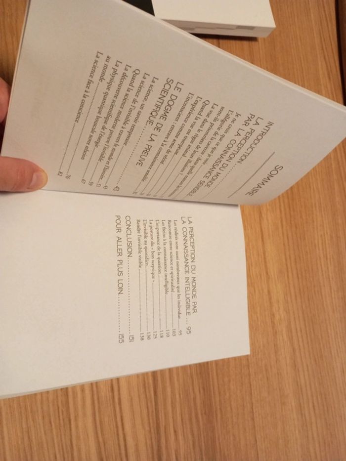 Livre le monde de l'invisible - photo numéro 3