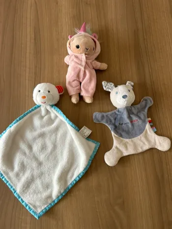 Lot de 3 doudous