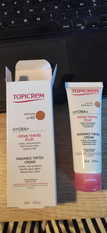 Crème teintée protection solaire peaux sensibles