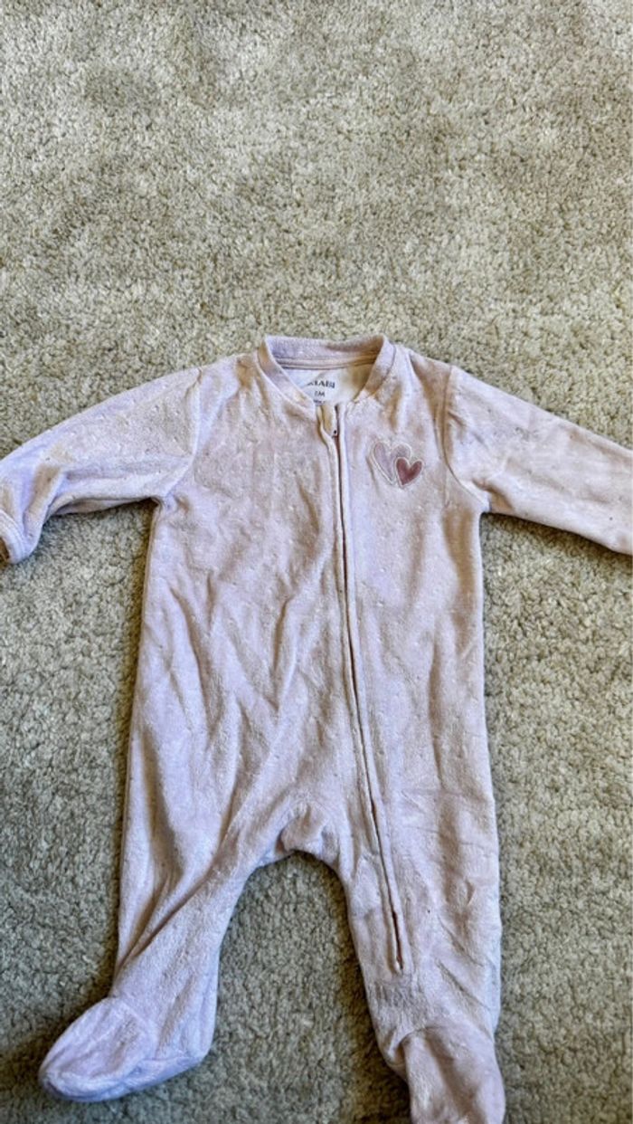 Pyjama velours rose Kiabi – 1 mois