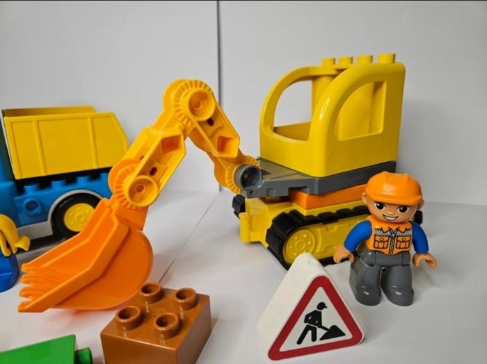 Camion et Pelleteuse Chantier Lego Duplo - photo numéro 3