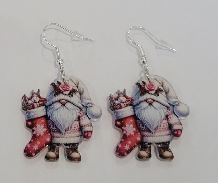 BOUCLES D'OREILLES GNOME NOEL ! NEUVE ! MODELE 3 - photo numéro 4