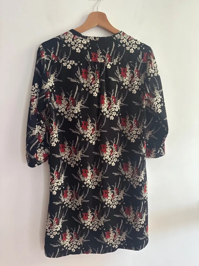 Robe courte noire fleurie, mamouchka, taille 38 - photo numéro 4