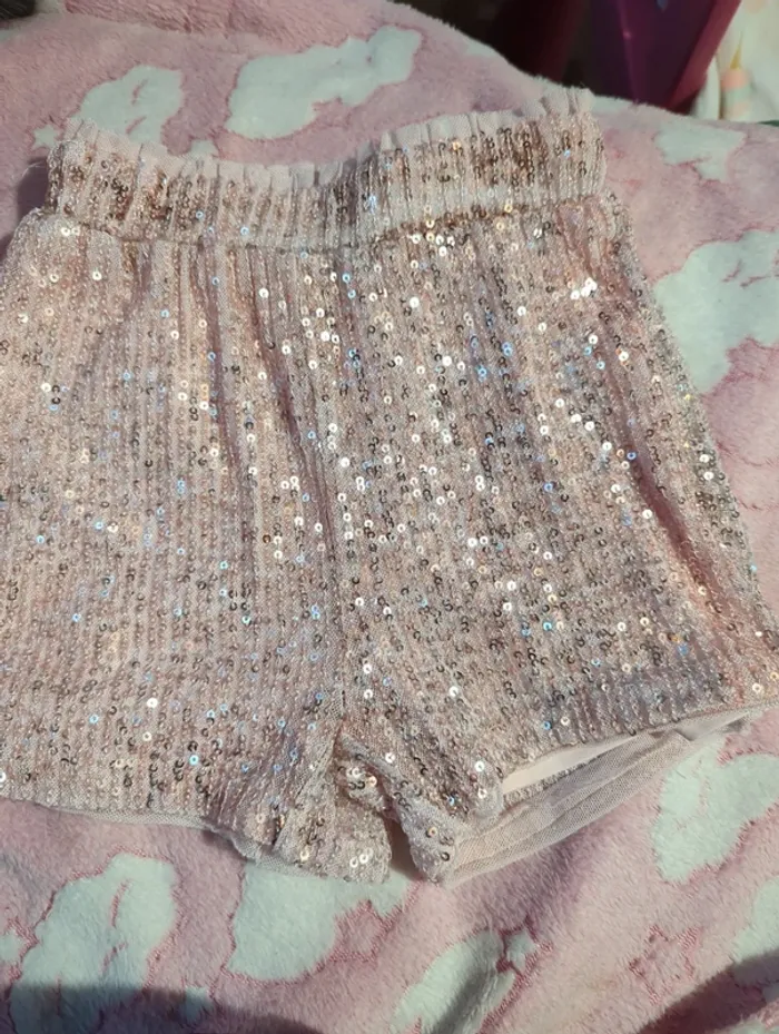 Petit short a sequins - photo numéro 3