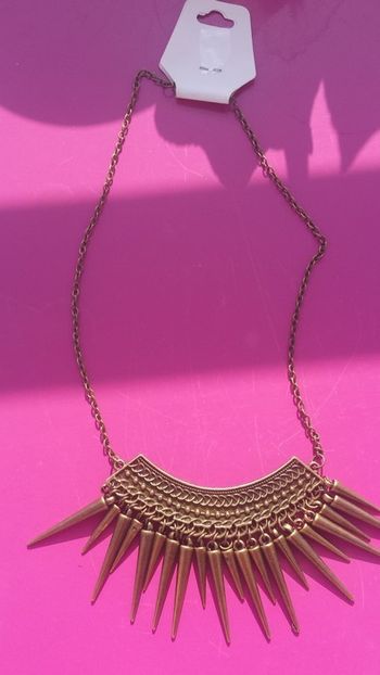 Collier Ras du cou a  Pic