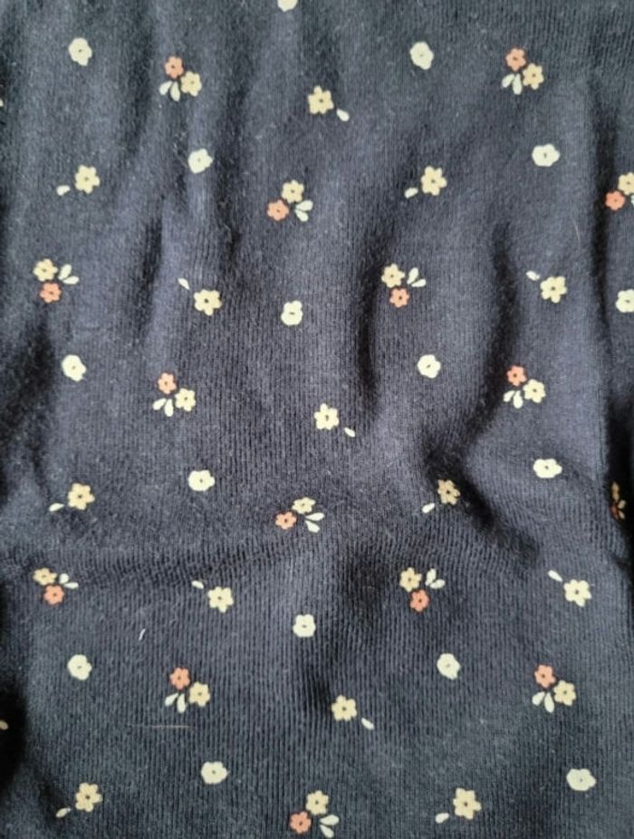 Pyjama motif fleuri taille 18 mois - photo numéro 2