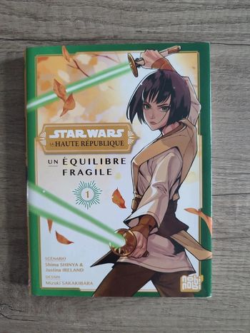 Livre Manga Star wars ( La haute république ) " un équilibre fragile " Tome 1