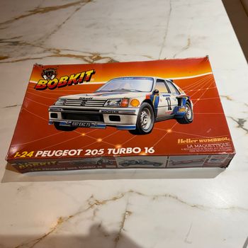 205 Peugeot turbo 16 bobkit humbrol heller t16