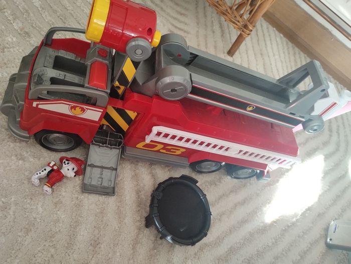 Grand camion de pompier de la pat patrouille