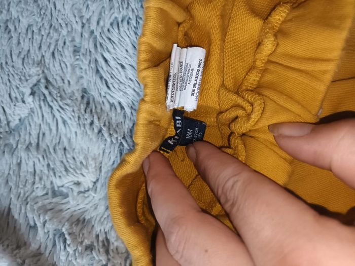 Short jaune 18m - photo numéro 2