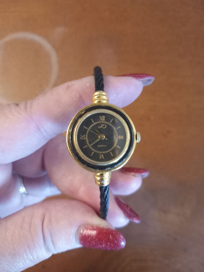 Montre - photo numéro 2