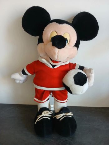 Mickey Footballeur