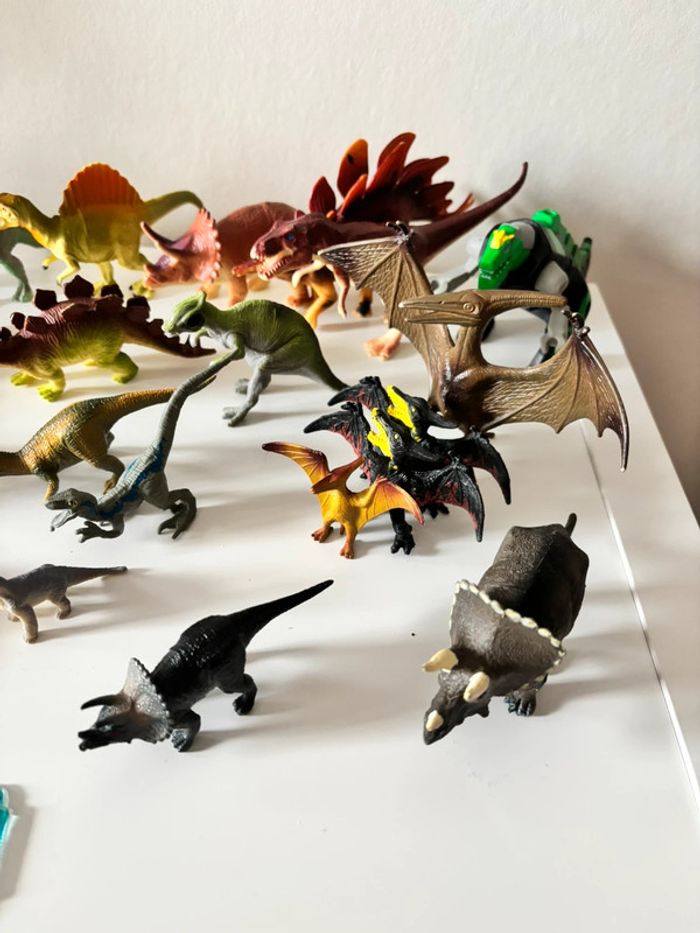 Lot dinosaures - photo numéro 2