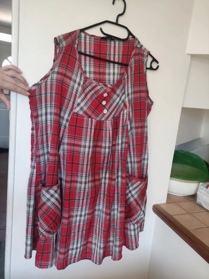 Blouse longue d'été taille 48.