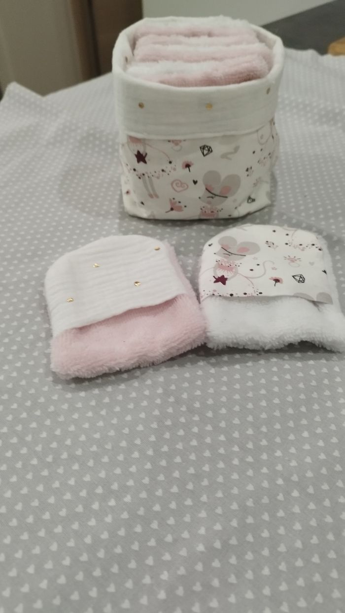 Lot de 7 débarbouillettes et son panier - photo numéro 2