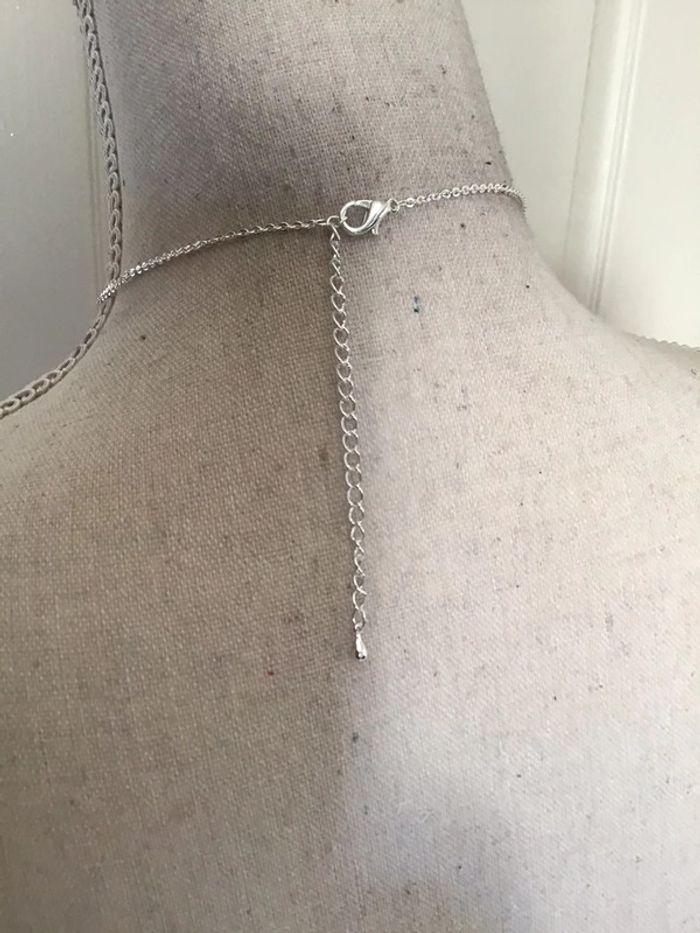 Très joli collier pendentif cœur avec chaînette et strass argenté - photo numéro 3