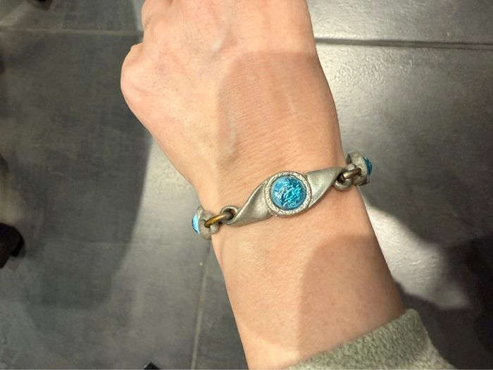 Bracelet, vintage, tout en métal et Pierre bleue fabrication artisanale - photo numéro 5