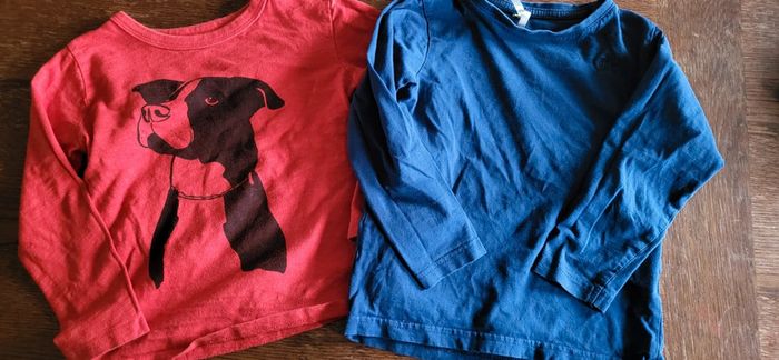 T shirt 5 ans le monoprix est neuf et rouge foncé