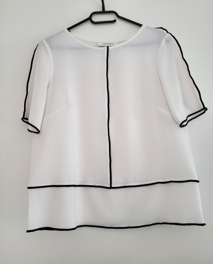 Blouse blanche - photo numéro 1