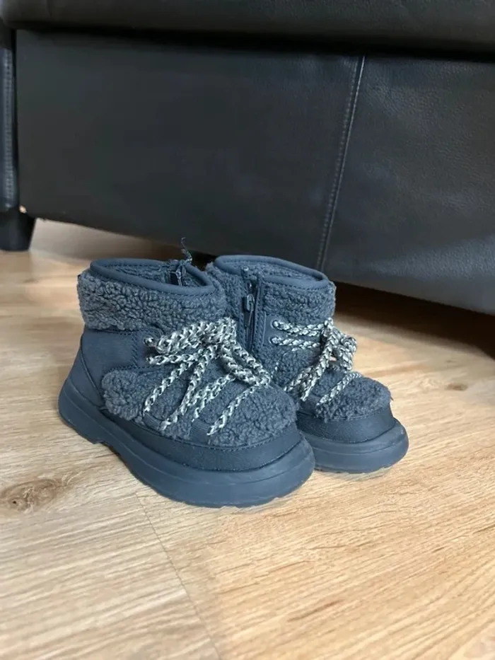 Bottes bébé Zara - photo numéro 2