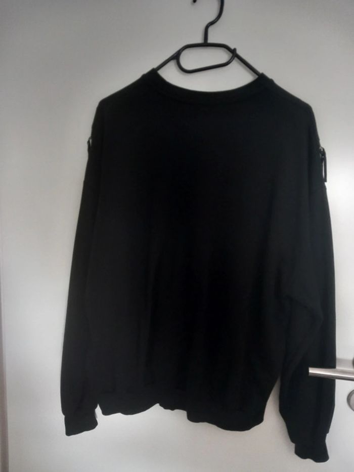Sweat noir à franges - photo numéro 4