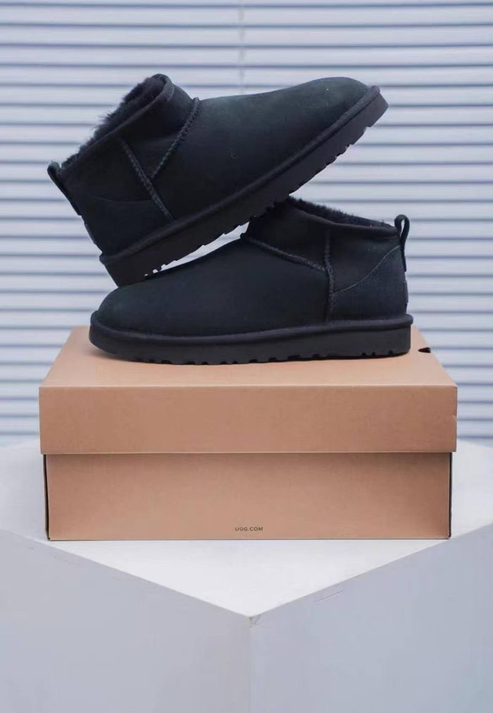 Bottes Ugg Mini taille 38 - photo numéro 3