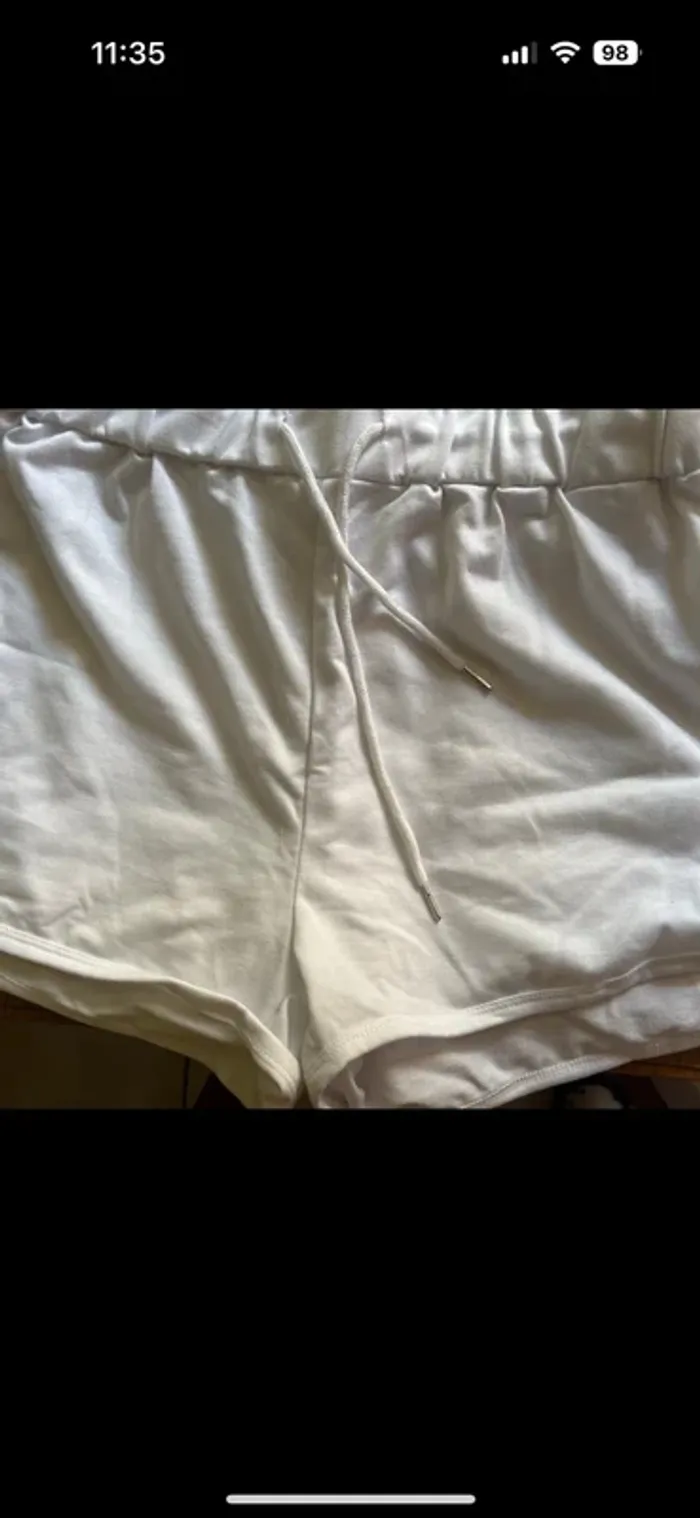 Short 🩳 - photo numéro 4