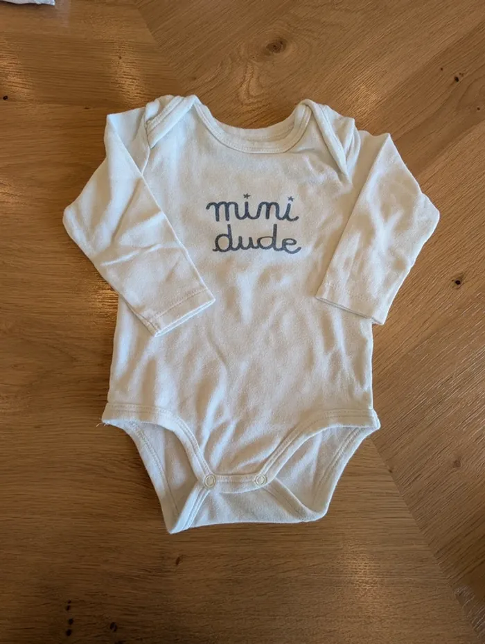 Lot de 3 bodies - Taille : 6 mois - photo numéro 2