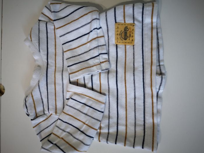 T-shirt coton. Kiabi 1 mois