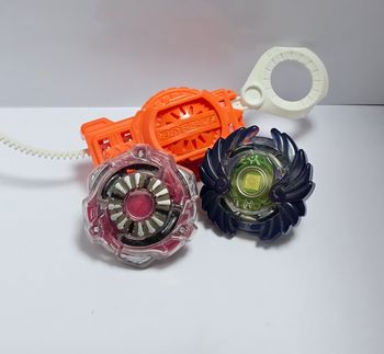 Lot Toupies Beyblade Burst