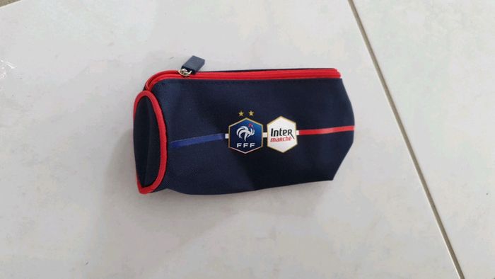Trousse FFF neuf YY