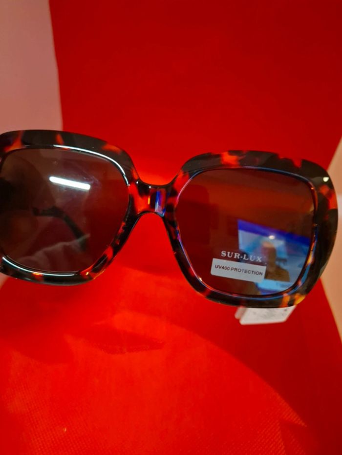Lunettes de soleil Sur-Lux neuves avec étiquettes protection 400 CE couleur Léopard - photo numéro 3