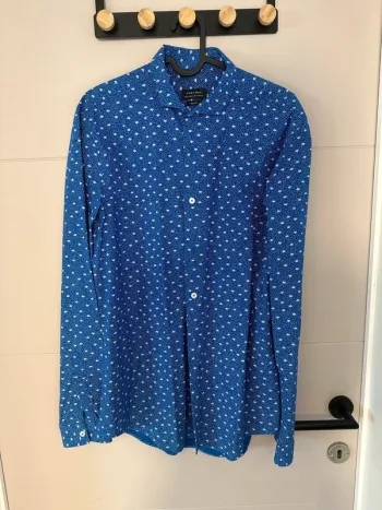 Chemise Zara – Bleu à motifs blancs – Taille M