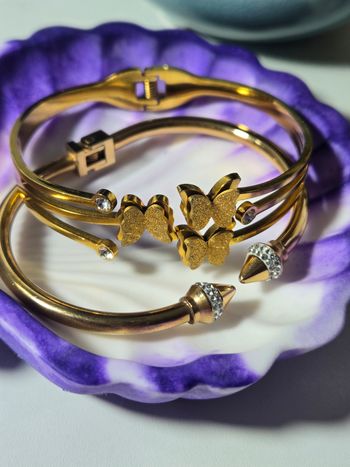 Lot de 2 bracelets jonc en plaqué or